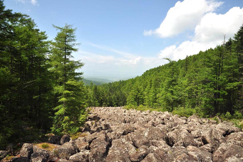 龙山石河